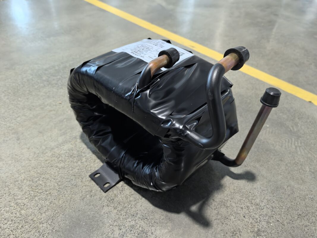 পানির পাশের চাপ 1.0 এমপিএ গরম পানির তাপ এক্সচেঞ্জার অভ্যন্তরীণ টিউব ওয়াটার সিস্টেমের জন্য আদর্শ টেকসই নির্মাণ এবং অপারেশন